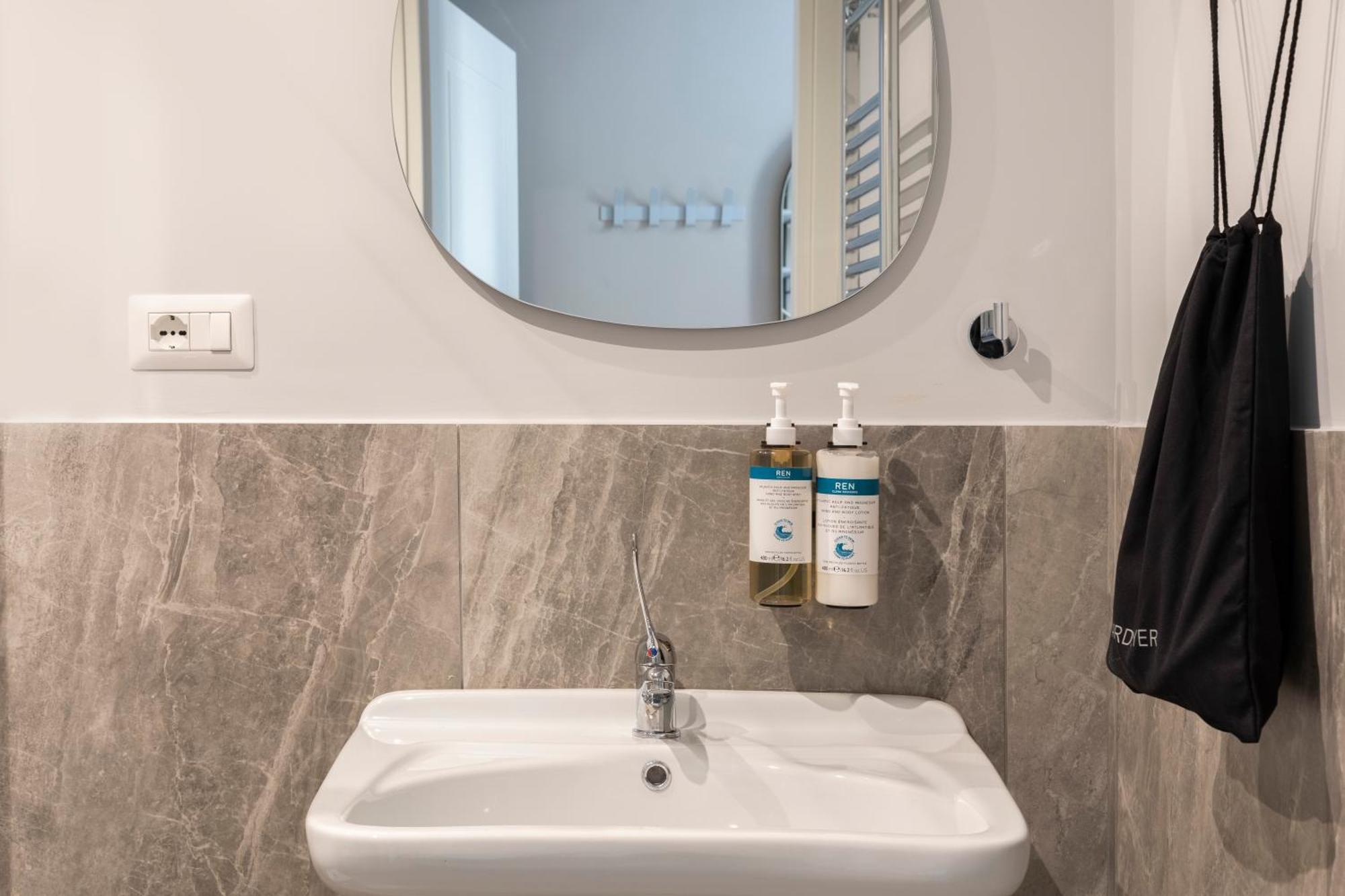 Numa Linea Hotel 3*