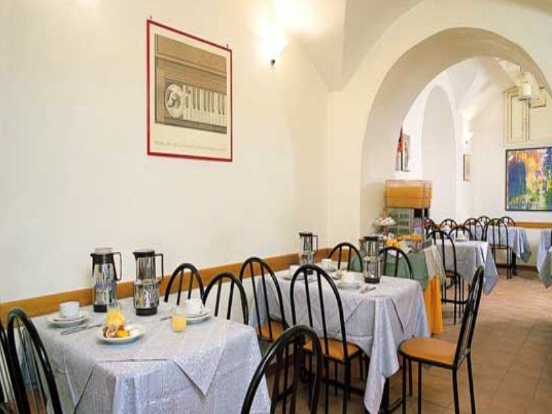 Hotel Numa Linea Rome